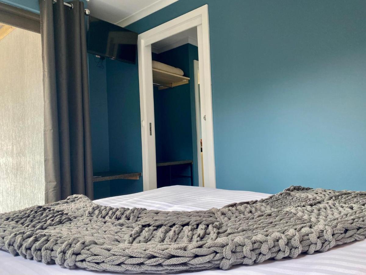 Gordon Gateway Motel Strahan Buitenkant foto