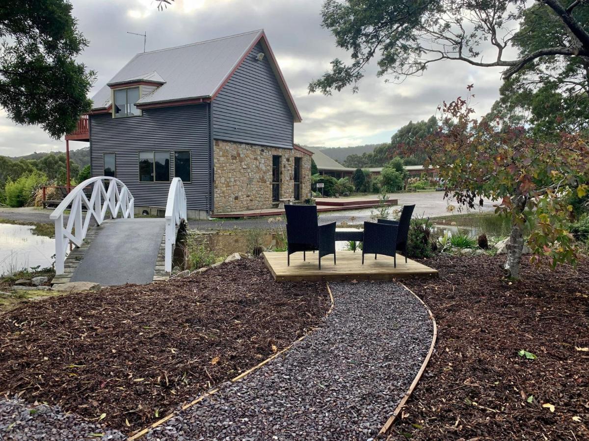 Gordon Gateway Motel Strahan Buitenkant foto