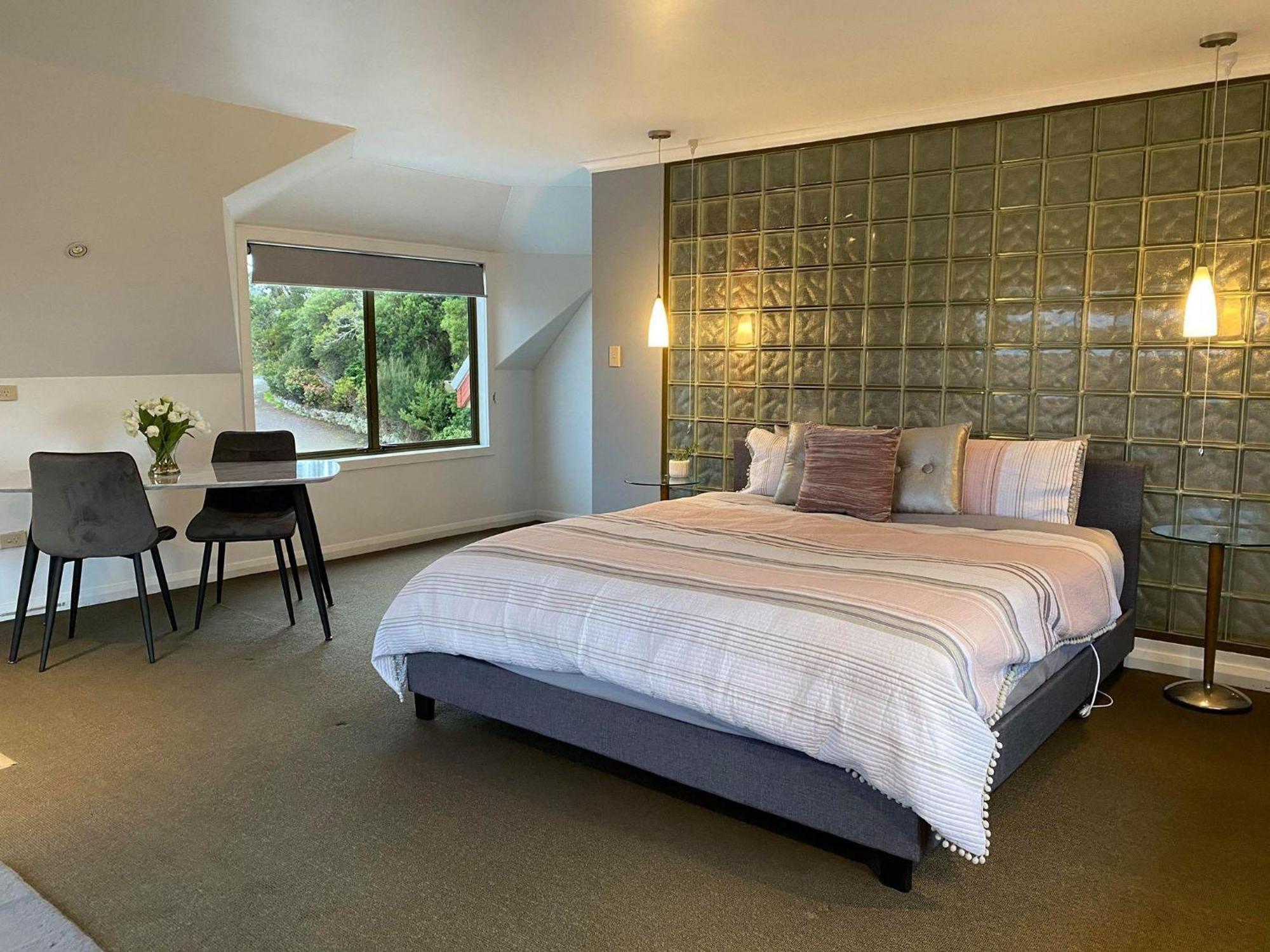 Gordon Gateway Motel Strahan Buitenkant foto